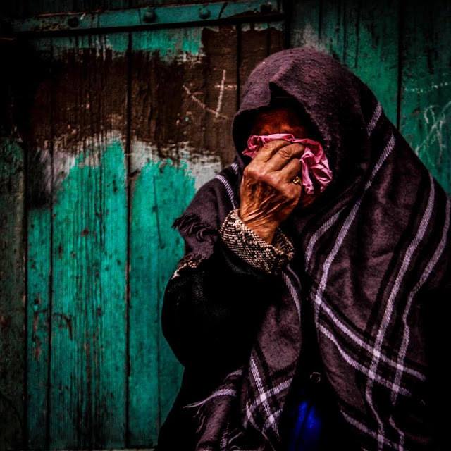 donna palestinese piange pallywood gaza idf