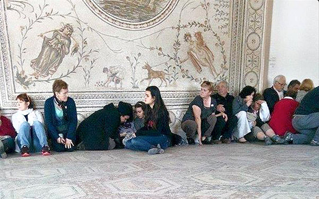 Strage al Museo del Bardo di Tunisi, una piccola democrazia araba è in pericolo
