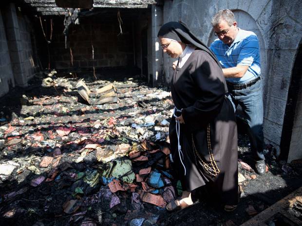 chiesa tabgah bruciata