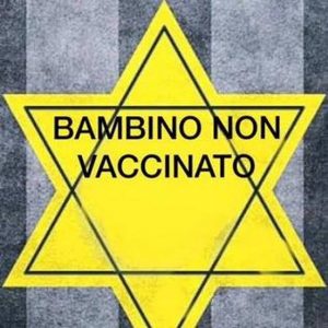 La stella gialla contro i vaccini, l’ignobile paragone con la Shoah