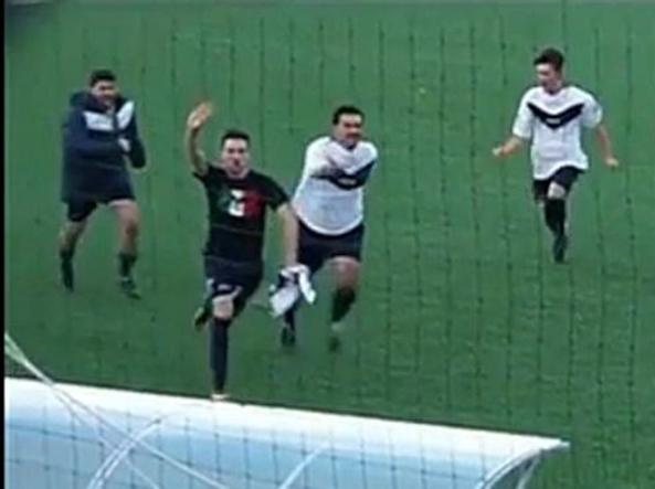 Saluto romano a Marzabotto, per il giudice non c’è reato