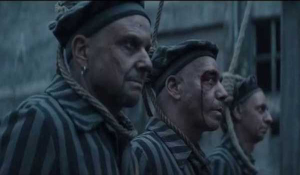 Polemica sul video dei Rammstein, vestiti come gli ebrei nei lager nazisti