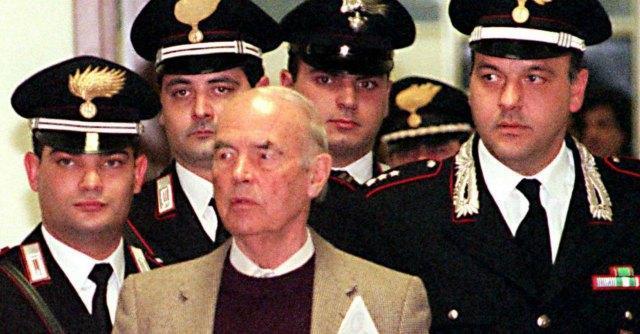 Caso Priebke, lo Stato chiede il rimborso delle spese processuali a Pacifici e Vecellio