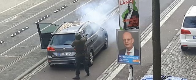Attentato sinagoga in Germania, il killer è neonazi