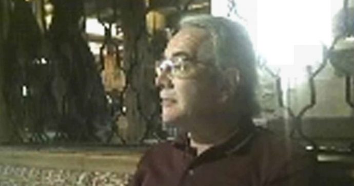 Attacco agli ebrei ed elogi a Hitler, i deliri social di un prof dell’Università Siena