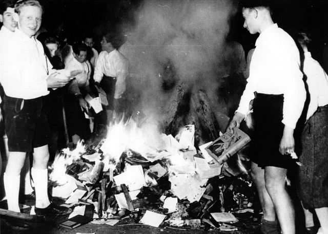 10 maggio 1933, il nazismo brucia la cultura