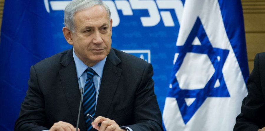 Il conflitto fra giudici e politica che sta dietro alla scelta del Likud di ricandidare Netanyahu a primo ministro