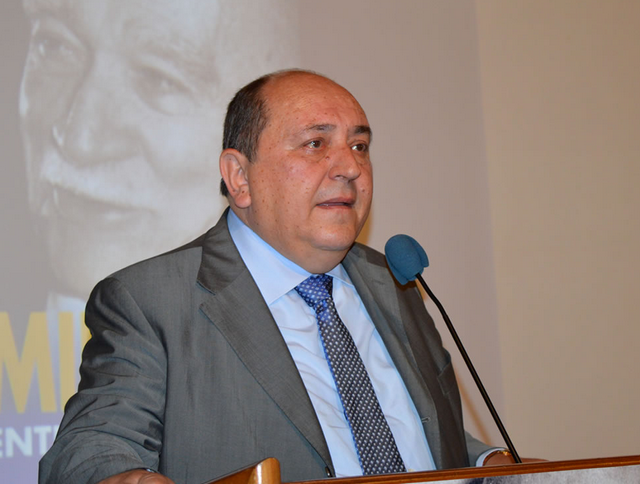 “Boia chi molla”, polemica per il motto fascista rievocato dal sindaco di Rieti Cicchetti