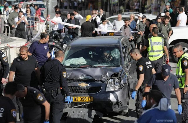 Attentato terroristico a Gerusalemme, otto feriti