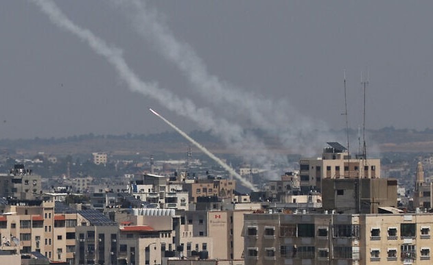 Razzi su Israele, morto un civile. Uccisi quattro capi dalla Jihad Islamica