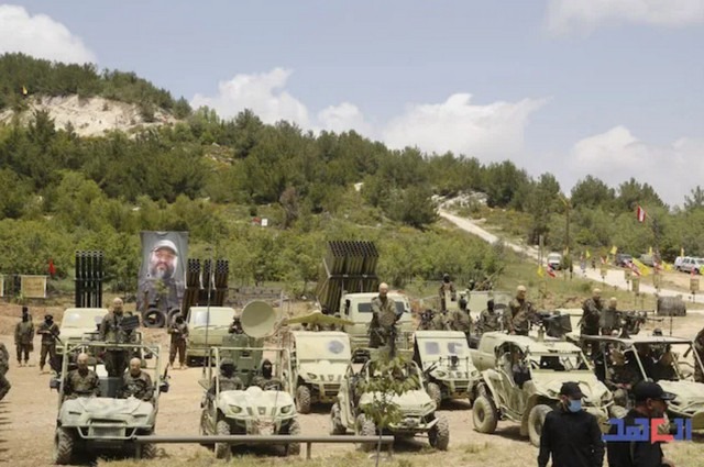 Libano, esercitazione militare di Hezbollah al confine con Israele