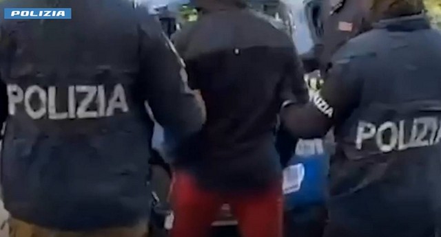 Milano, arrestato 29enne egiziano per apologia Shoah: “Pronto a colpire Israele”